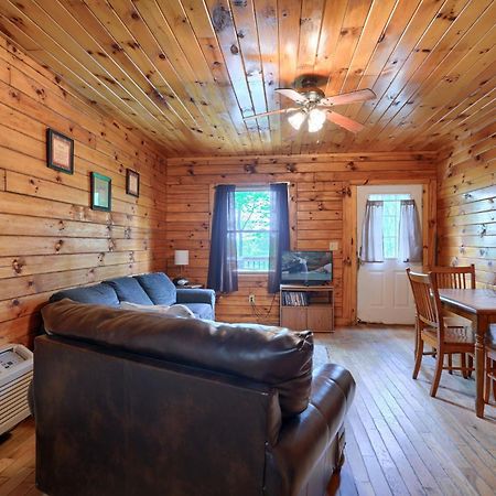 Blue Rose Cabins - Pine Ridge Cabin لوغان المظهر الخارجي الصورة
