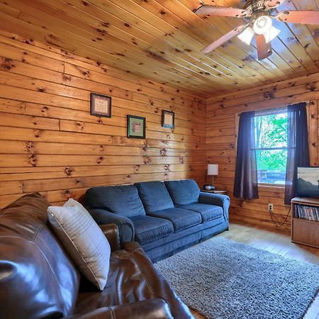 Blue Rose Cabins - Pine Ridge Cabin لوغان المظهر الخارجي الصورة