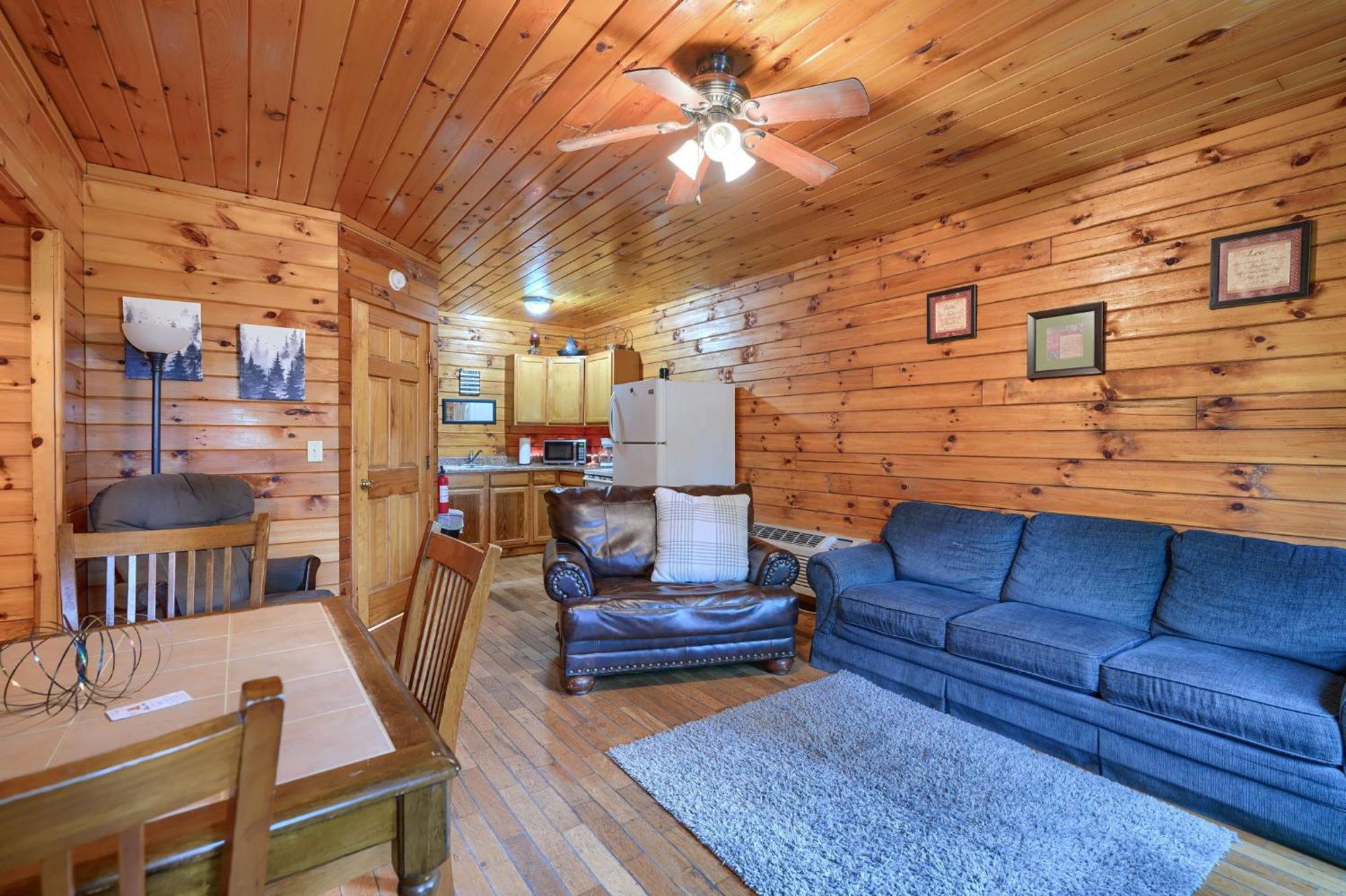 Blue Rose Cabins - Pine Ridge Cabin لوغان المظهر الخارجي الصورة