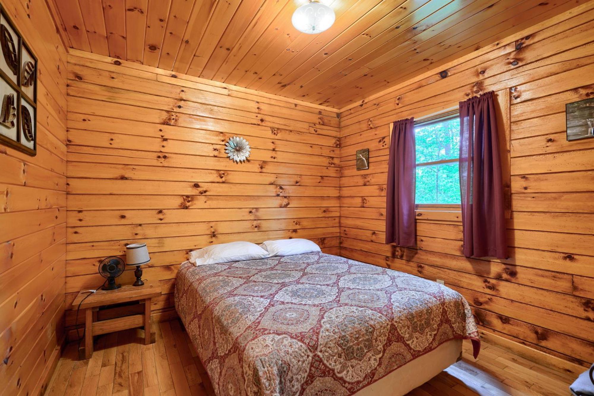 Blue Rose Cabins - Pine Ridge Cabin لوغان المظهر الخارجي الصورة